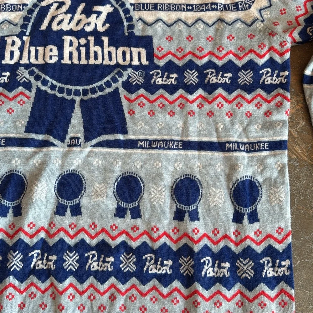 Pabst Blue Ribbon stay cozy